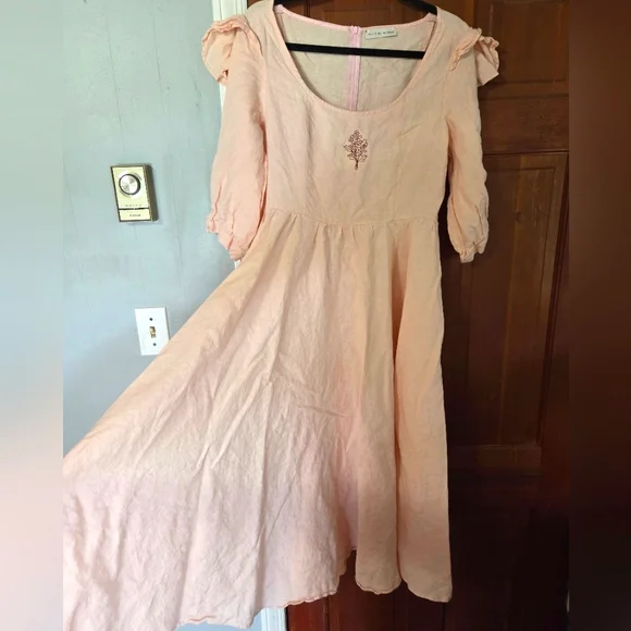 Nour & The Merchant Linen Thimbleweed Dress - Picture 2 of 7